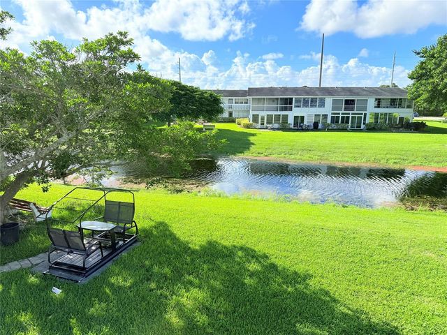 204 Oakridge M 204, Deerfield Beach, FL 33442