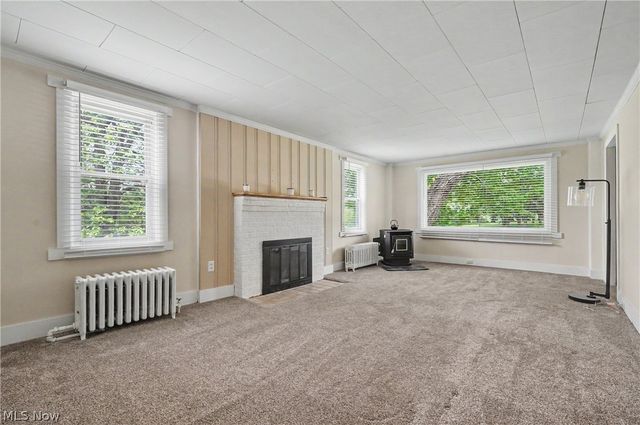 2622 Tallmadge Rd, Ravenna, OH 44266