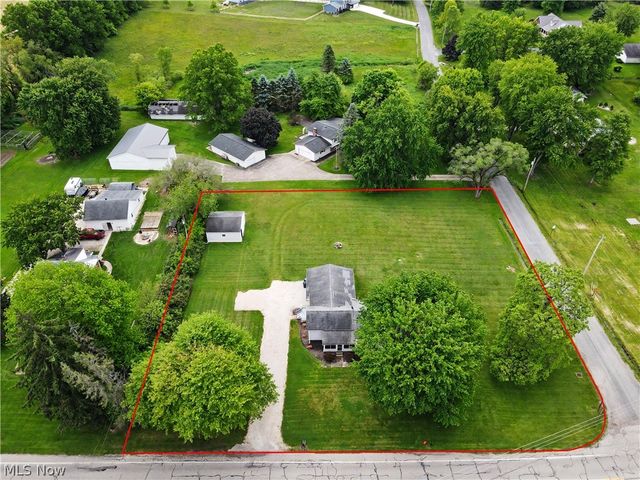 2622 Tallmadge Rd, Ravenna, OH 44266