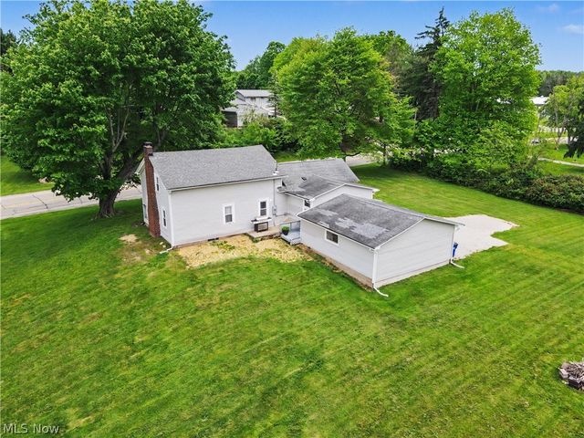 2622 Tallmadge Rd, Ravenna, OH 44266