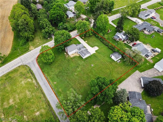 2622 Tallmadge Rd, Ravenna, OH 44266