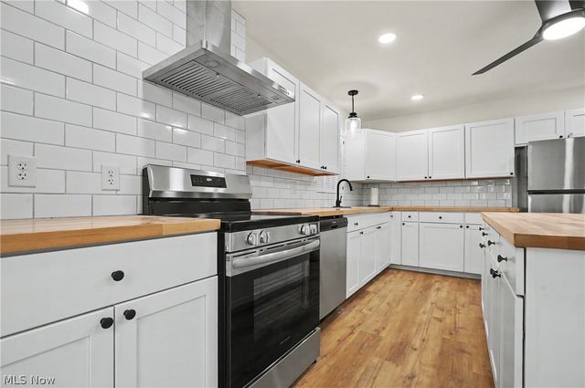2622 Tallmadge Rd, Ravenna, OH 44266