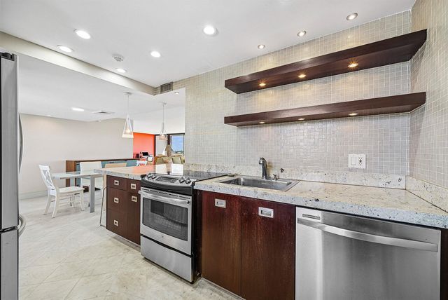 5200 N Flagler Drive 603, West Palm Beach, FL 33407