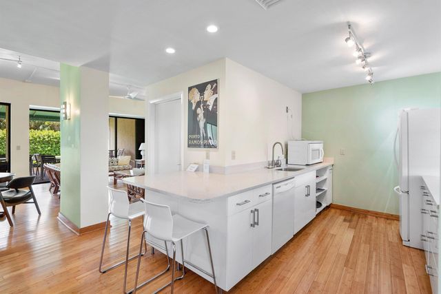 5200 N Flagler Drive 603, West Palm Beach, FL 33407