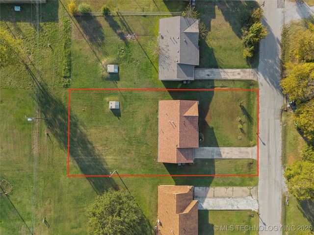 1312 12th NE, Ardmore, OK 73401