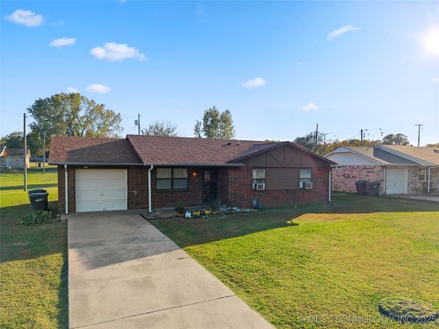 1312 12th NE, Ardmore, OK 73401