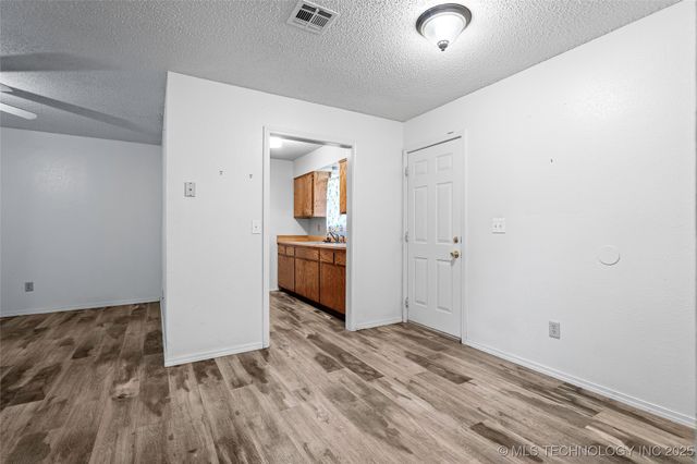 1312 12th NE, Ardmore, OK 73401