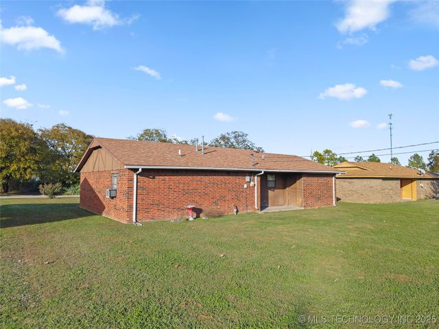 1312 12th NE, Ardmore, OK 73401