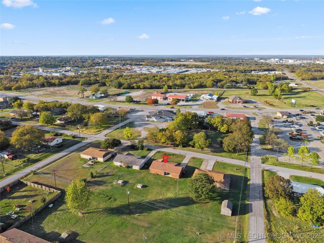 1312 12th NE, Ardmore, OK 73401