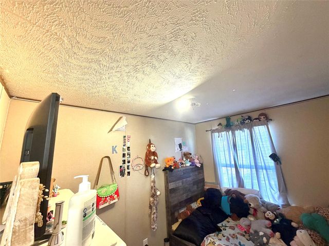 310 Beaks Avenue, Eagle Lake, TX 77434