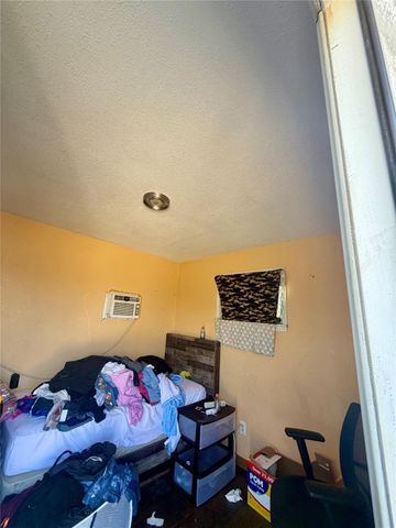 310 Beaks Avenue, Eagle Lake, TX 77434