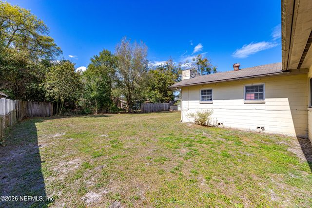 7452 GREENWAY Drive, Jacksonville, FL 32244