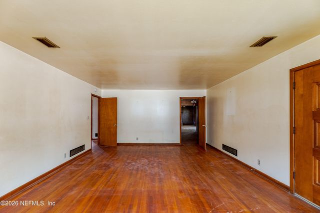 7452 GREENWAY Drive, Jacksonville, FL 32244