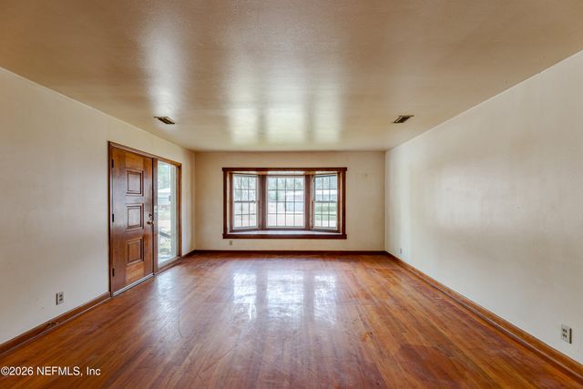 7452 GREENWAY Drive, Jacksonville, FL 32244