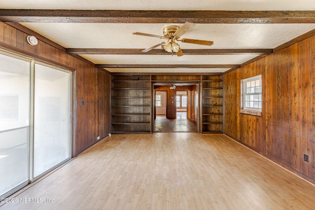 7452 GREENWAY Drive, Jacksonville, FL 32244