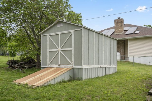 106 S Lakeshore Drive, Blue Eye, MO 65611