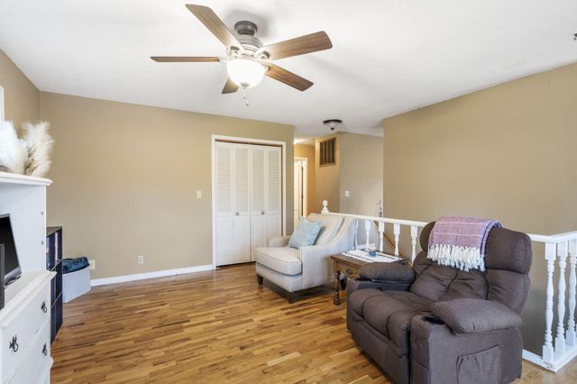 106 S Lakeshore Drive, Blue Eye, MO 65611