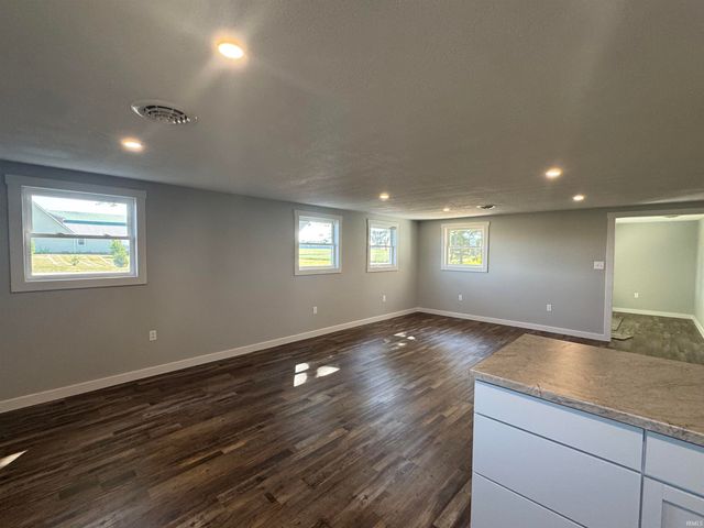 3006 S 150 E, Peru, IN 46970