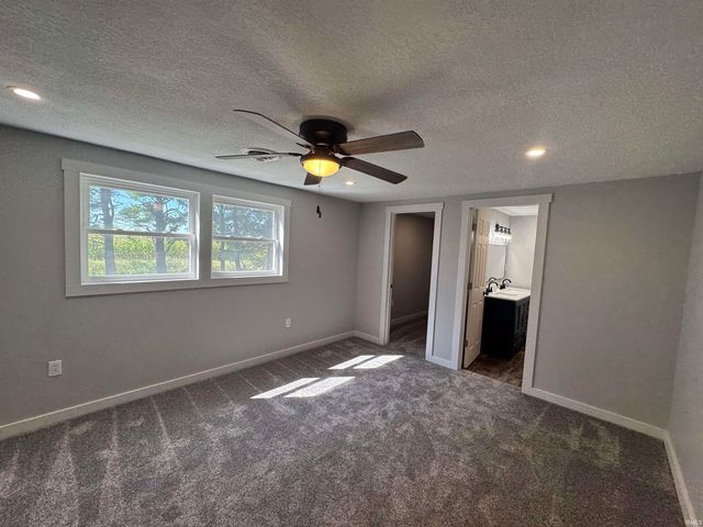 3006 S 150 E, Peru, IN 46970