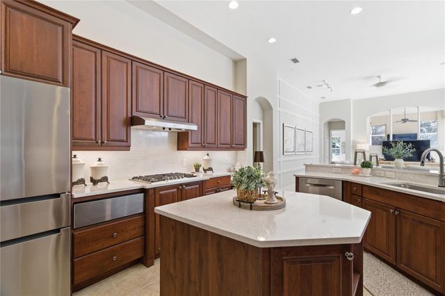 8309 GROSVENOR COURT, Bradenton, FL 34201