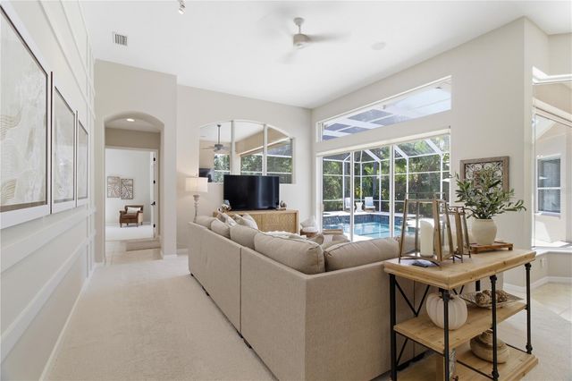 8309 GROSVENOR COURT, Bradenton, FL 34201