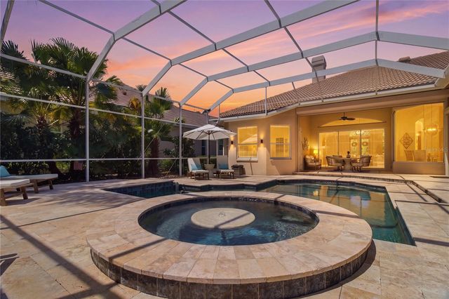 8309 GROSVENOR COURT, Bradenton, FL 34201