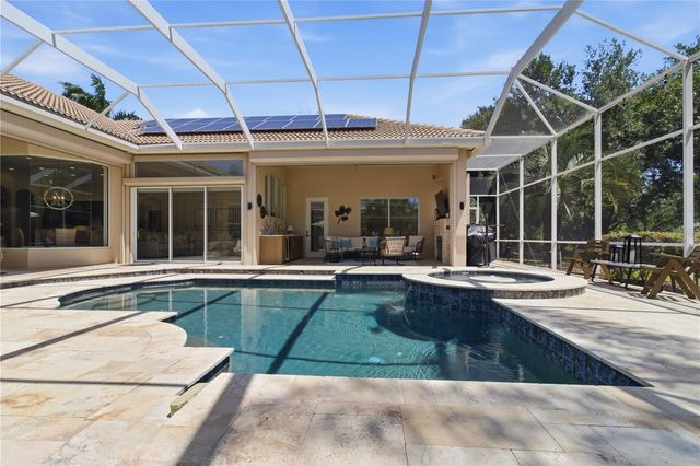 8309 GROSVENOR COURT, Bradenton, FL 34201
