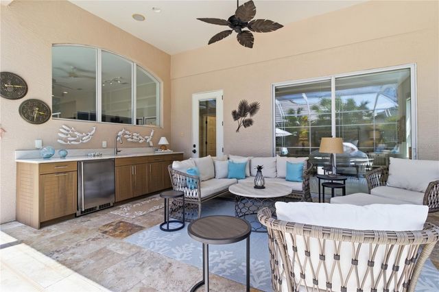 8309 GROSVENOR COURT, Bradenton, FL 34201