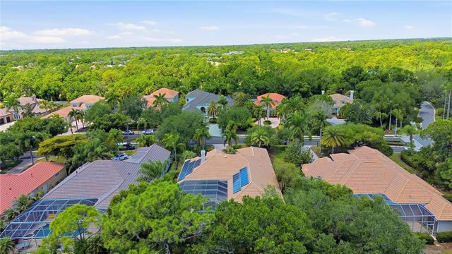 8309 GROSVENOR COURT, Bradenton, FL 34201