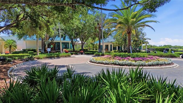 8309 GROSVENOR COURT, Bradenton, FL 34201