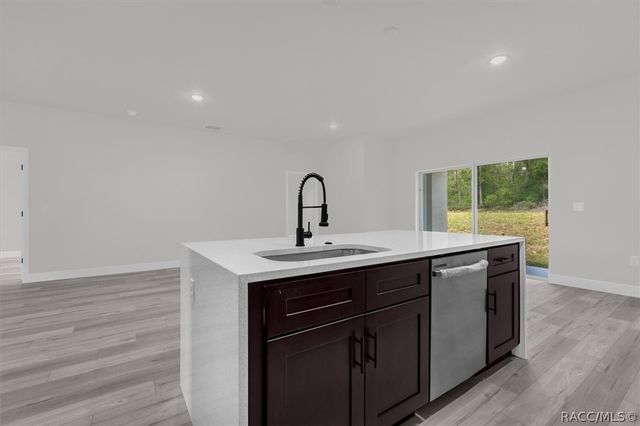 1377 W Alexander Drive, Citrus Springs, FL 34434