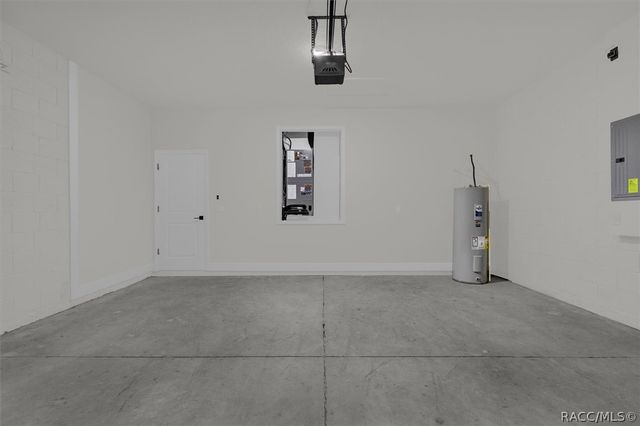 1377 W Alexander Drive, Citrus Springs, FL 34434