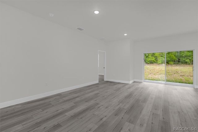 1377 W Alexander Drive, Citrus Springs, FL 34434
