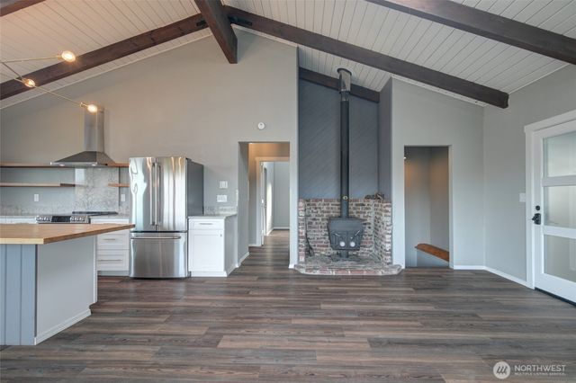 373 Sand Dune Avenue NW, Ocean Shores, WA 98569