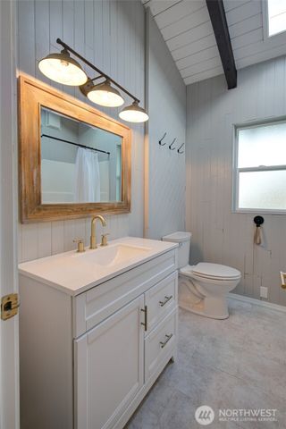 373 Sand Dune Avenue NW, Ocean Shores, WA 98569