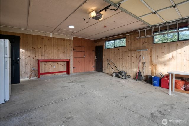 373 Sand Dune Avenue NW, Ocean Shores, WA 98569