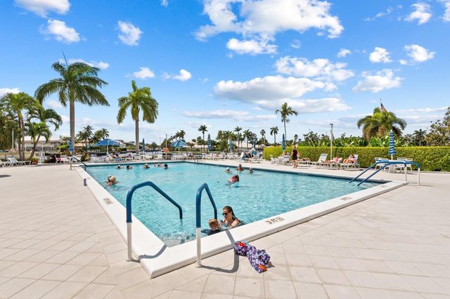 3200 NE 36th Street 612, Fort Lauderdale, FL 33308