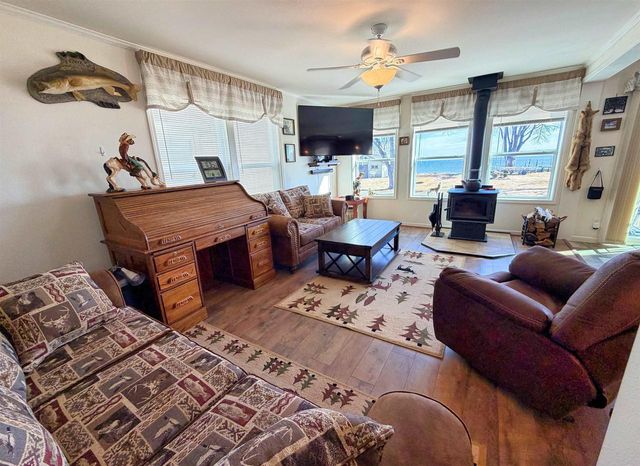 7852 S US HIGHWAY 45, Oshkosh, WI 54902