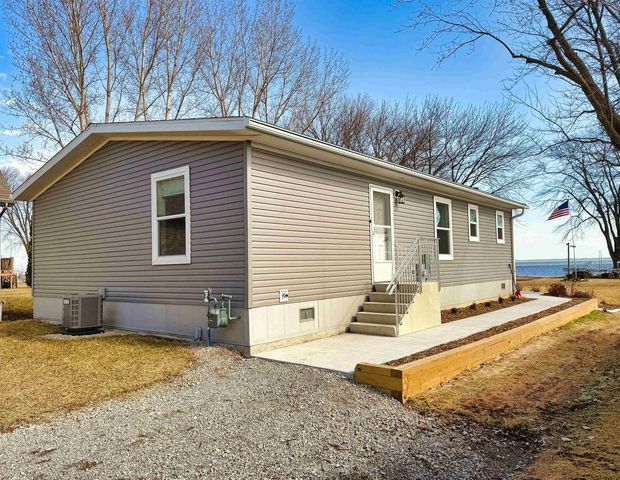 7852 S US HIGHWAY 45, Oshkosh, WI 54902