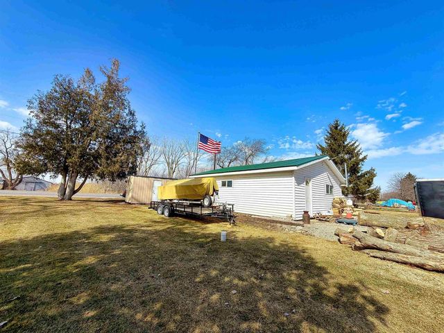 7852 S US HIGHWAY 45, Oshkosh, WI 54902