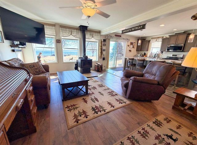 7852 S US HIGHWAY 45, Oshkosh, WI 54902