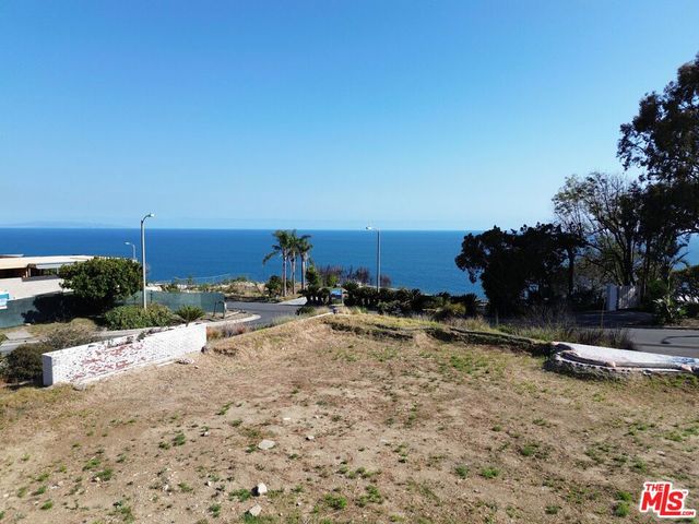 20521 Roca Chica Drive, Malibu, CA 90265