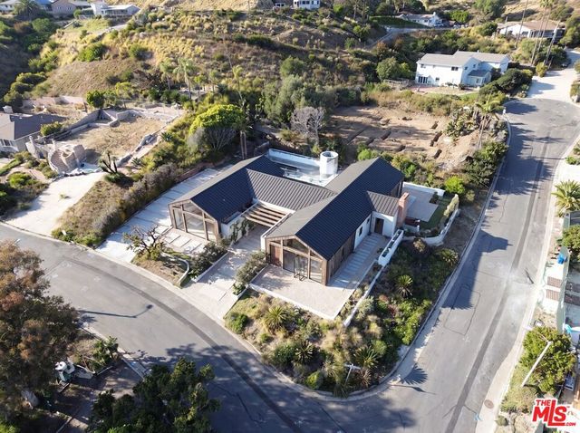 20521 Roca Chica Drive, Malibu, CA 90265