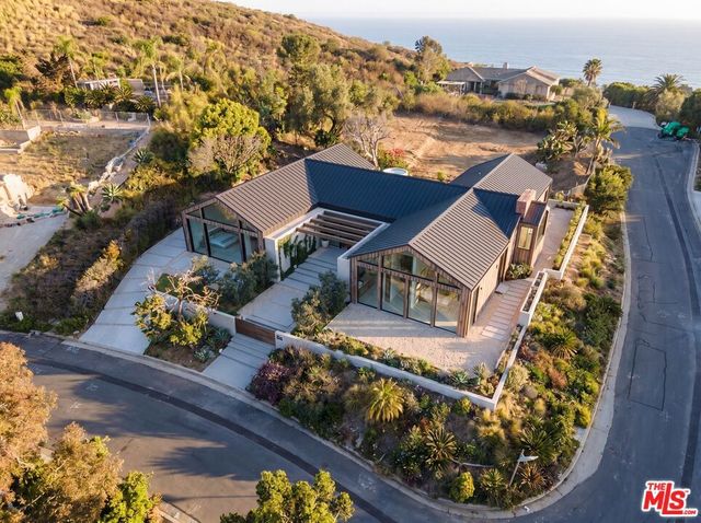 20521 Roca Chica Drive, Malibu, CA 90265