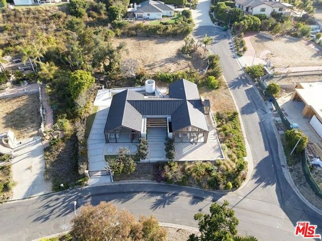 20521 Roca Chica Drive, Malibu, CA 90265