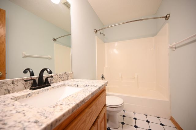 20247 Lake Ridge Drive, Prior Lake, MN 55372