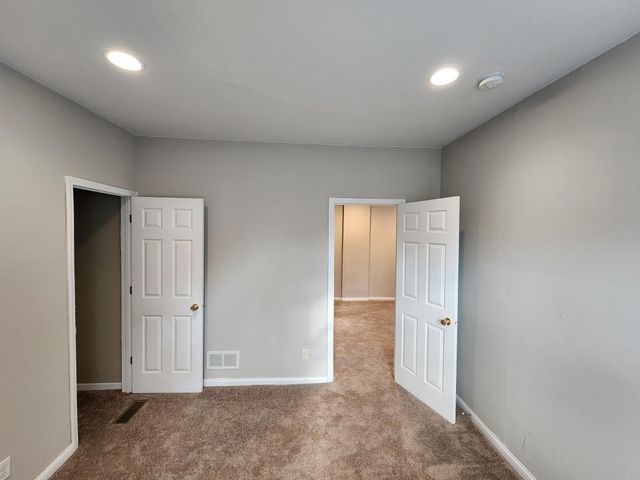 119 10th Avenue S, South Saint Paul, MN 55075