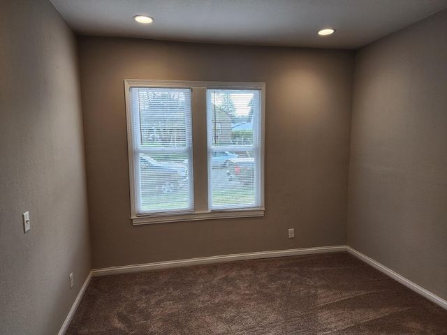 119 10th Avenue S, South Saint Paul, MN 55075