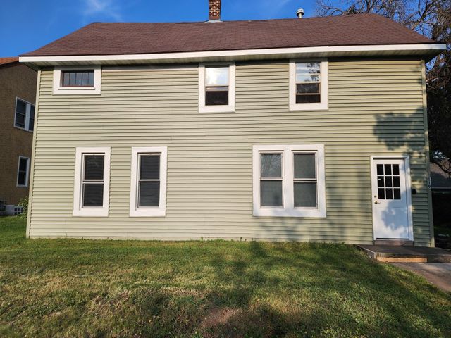 119 10th Avenue S, South Saint Paul, MN 55075