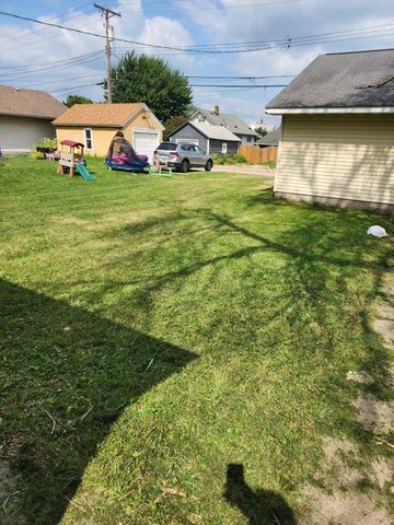 119 10th Avenue S, South Saint Paul, MN 55075